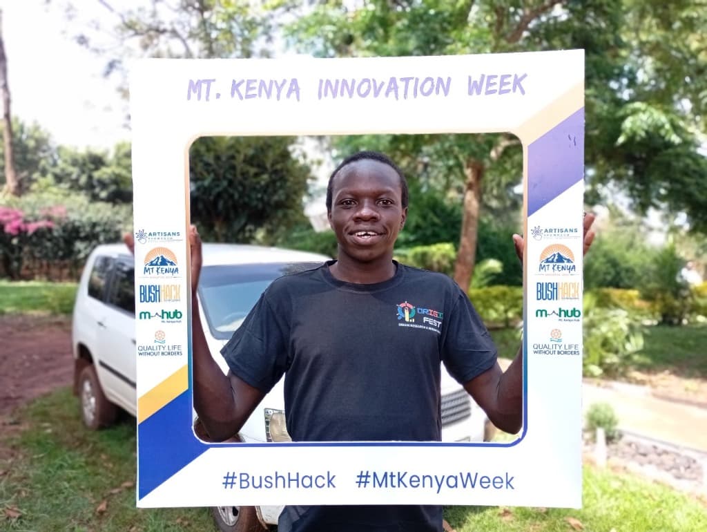 Simon Juma presenting at conference